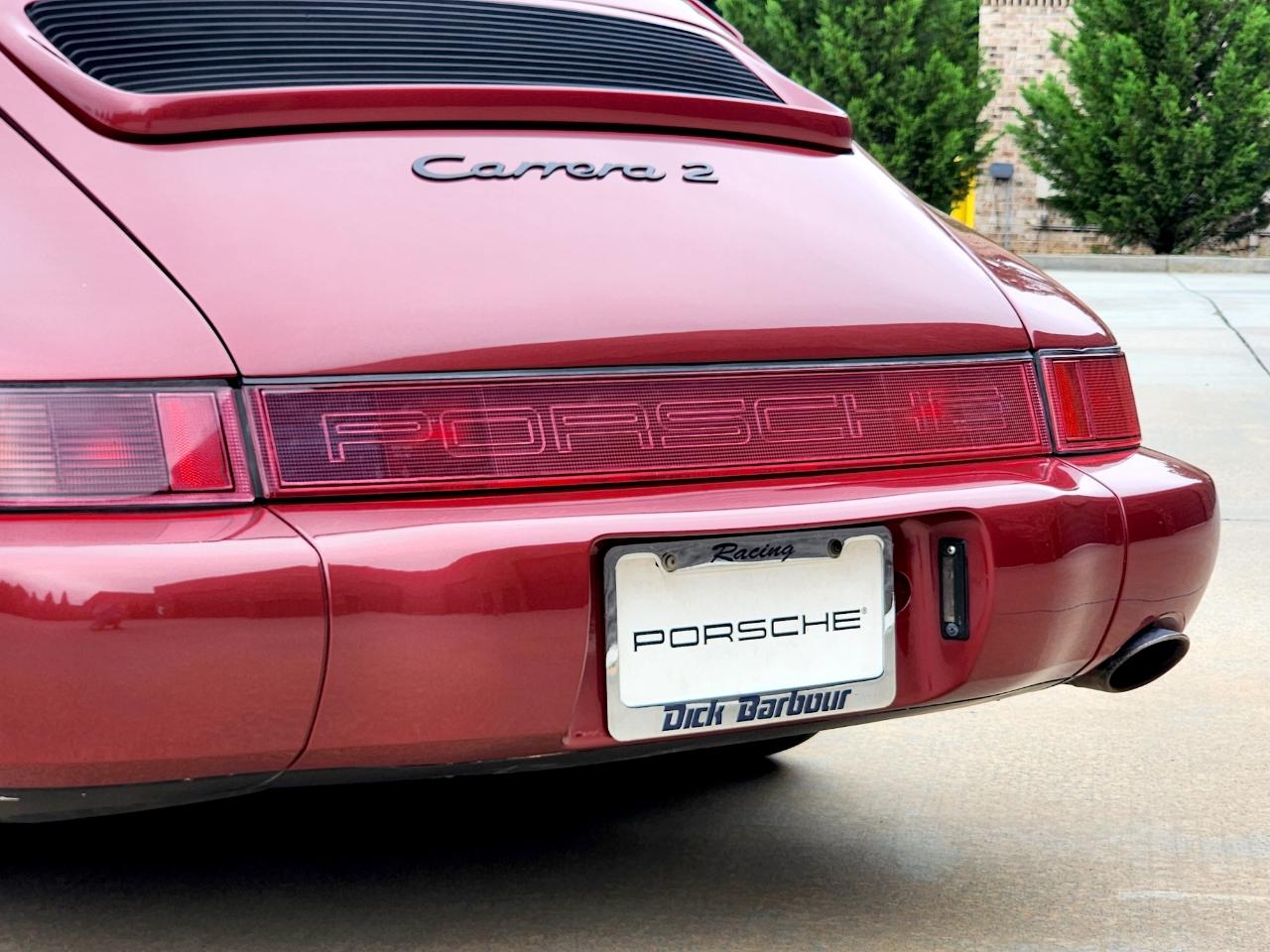 Porsche 911 Carrera 2  1990