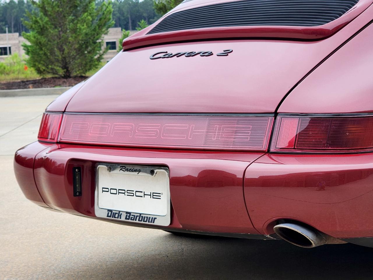 Porsche 911 Carrera 2  1990