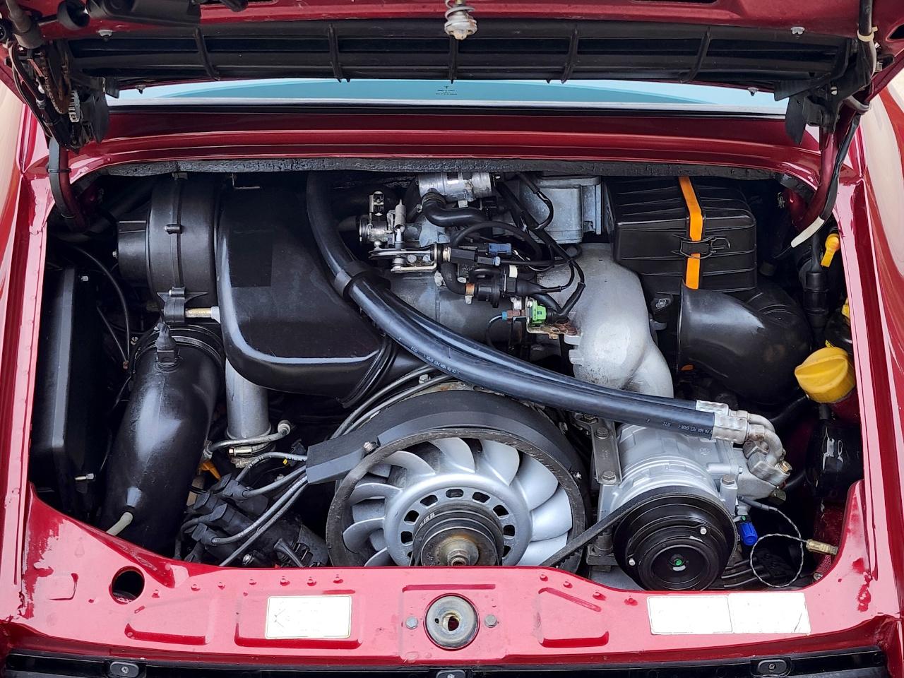 Porsche 911 Carrera 2  1990