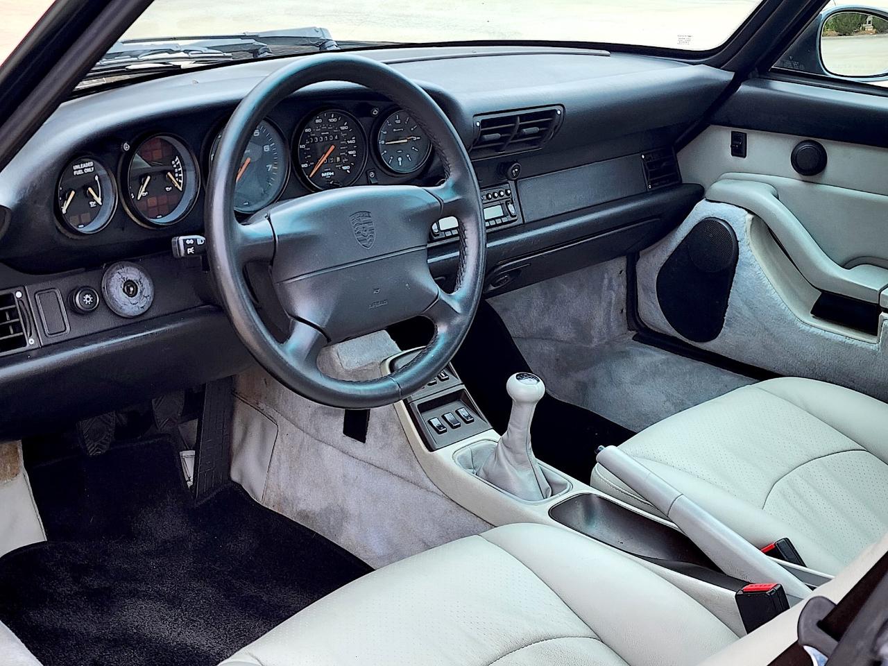 Porsche 911 Carrera  1996