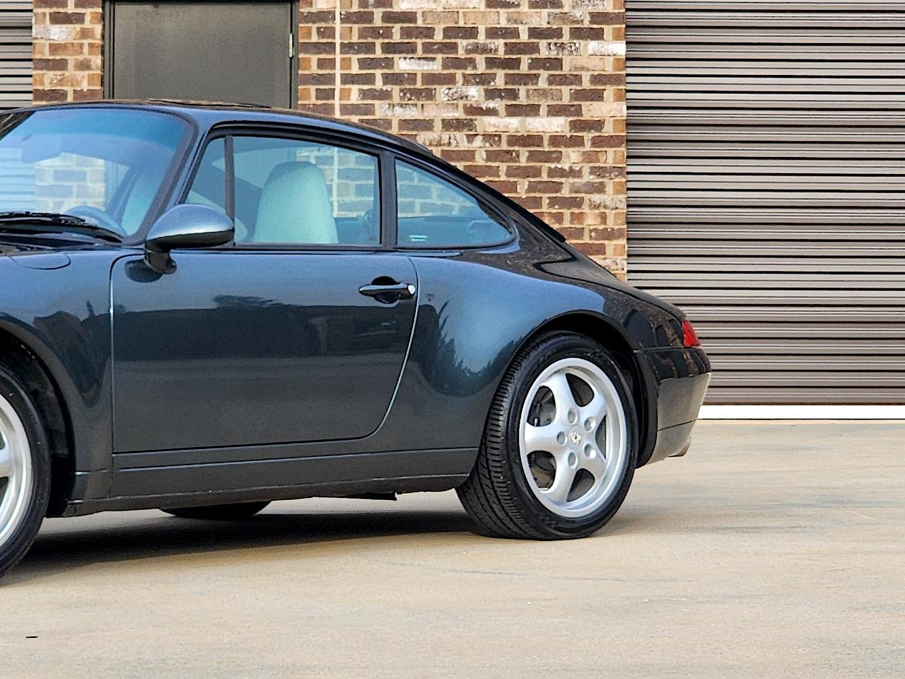 Porsche 911 Carrera  1996