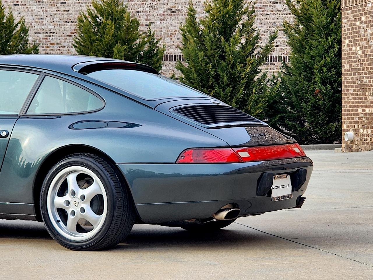 Porsche 911 Carrera  1996
