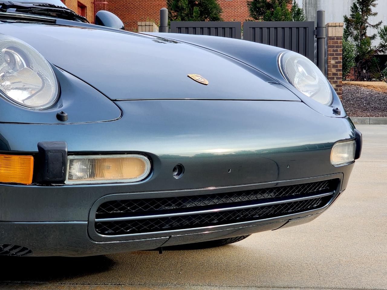 Porsche 911 Carrera  1996