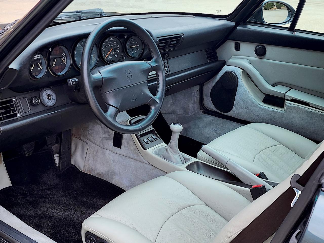 Porsche 911 Carrera  1996