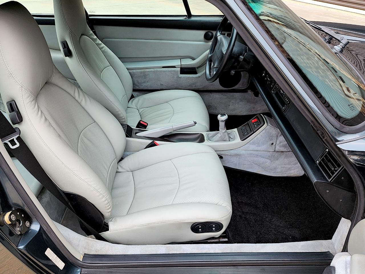 Porsche 911 Carrera  1996