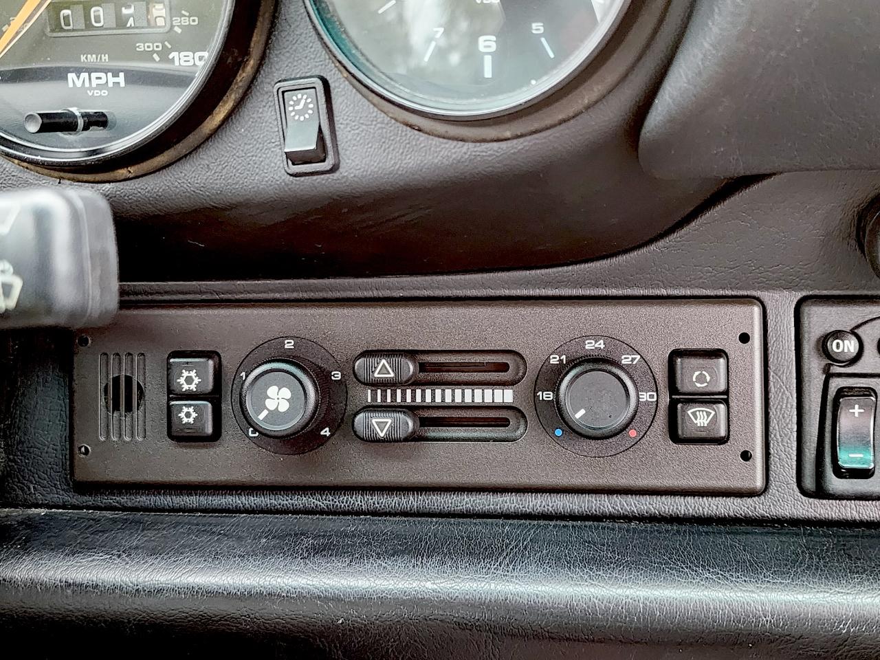 Porsche 911 Carrera  1996