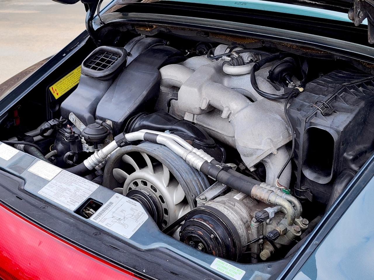 Porsche 911 Carrera  1996