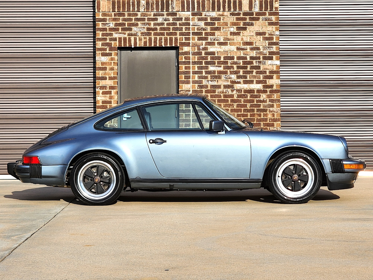 Porsche 911 Carrera  1984