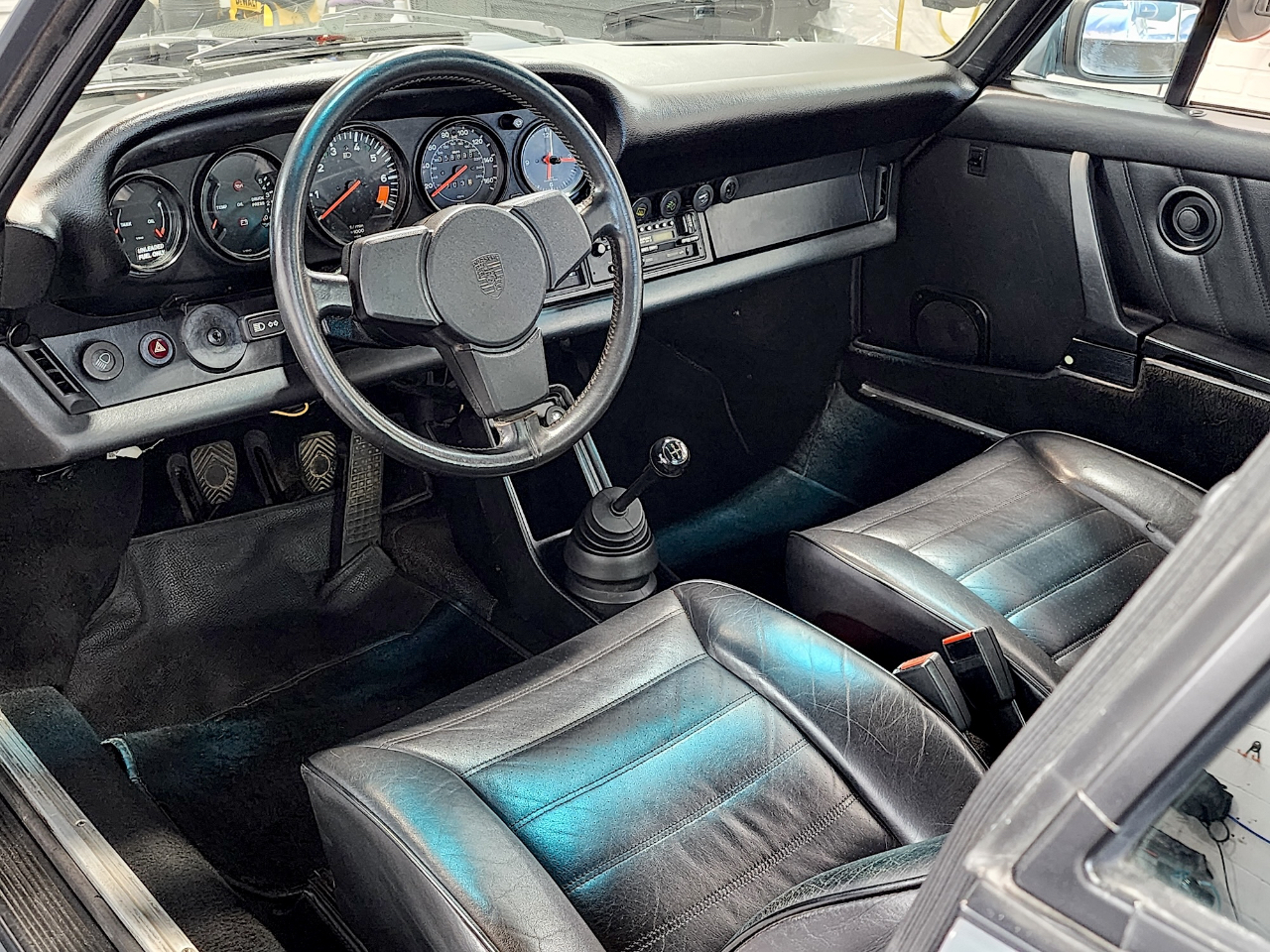 Porsche 911 Carrera  1984