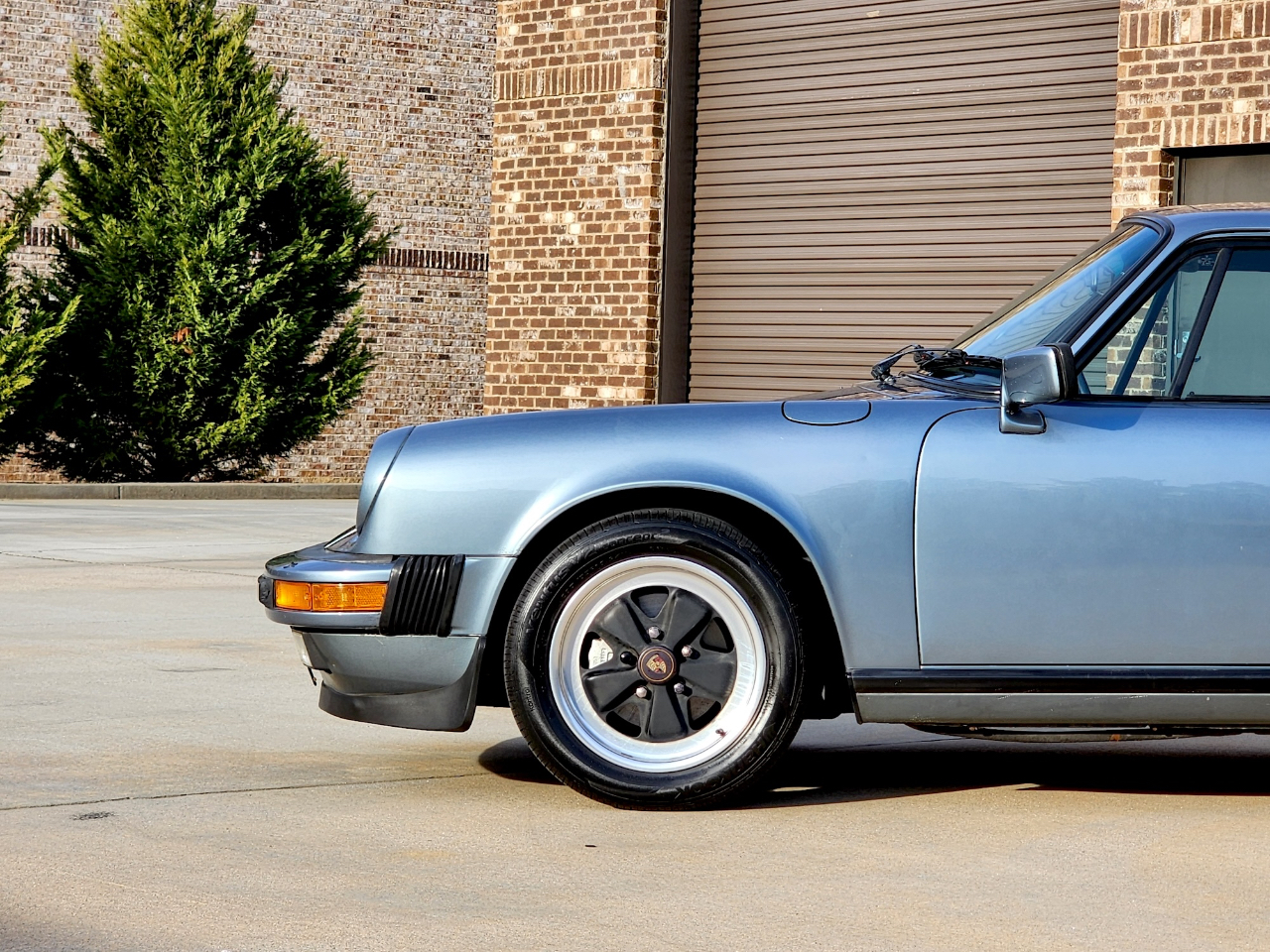 Porsche 911 Carrera  1984
