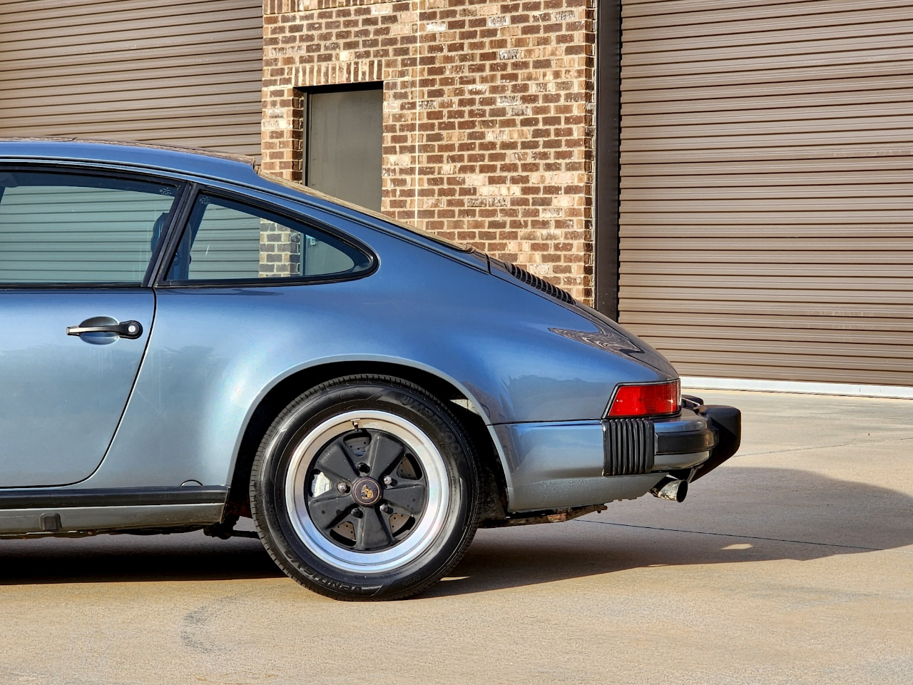 Porsche 911 Carrera  1984