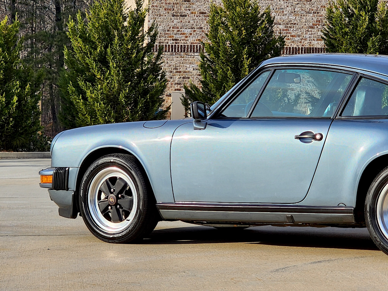 Porsche 911 Carrera  1984