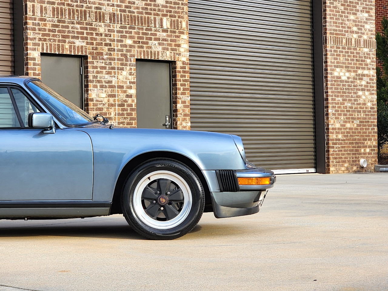 Porsche 911 Carrera  1984