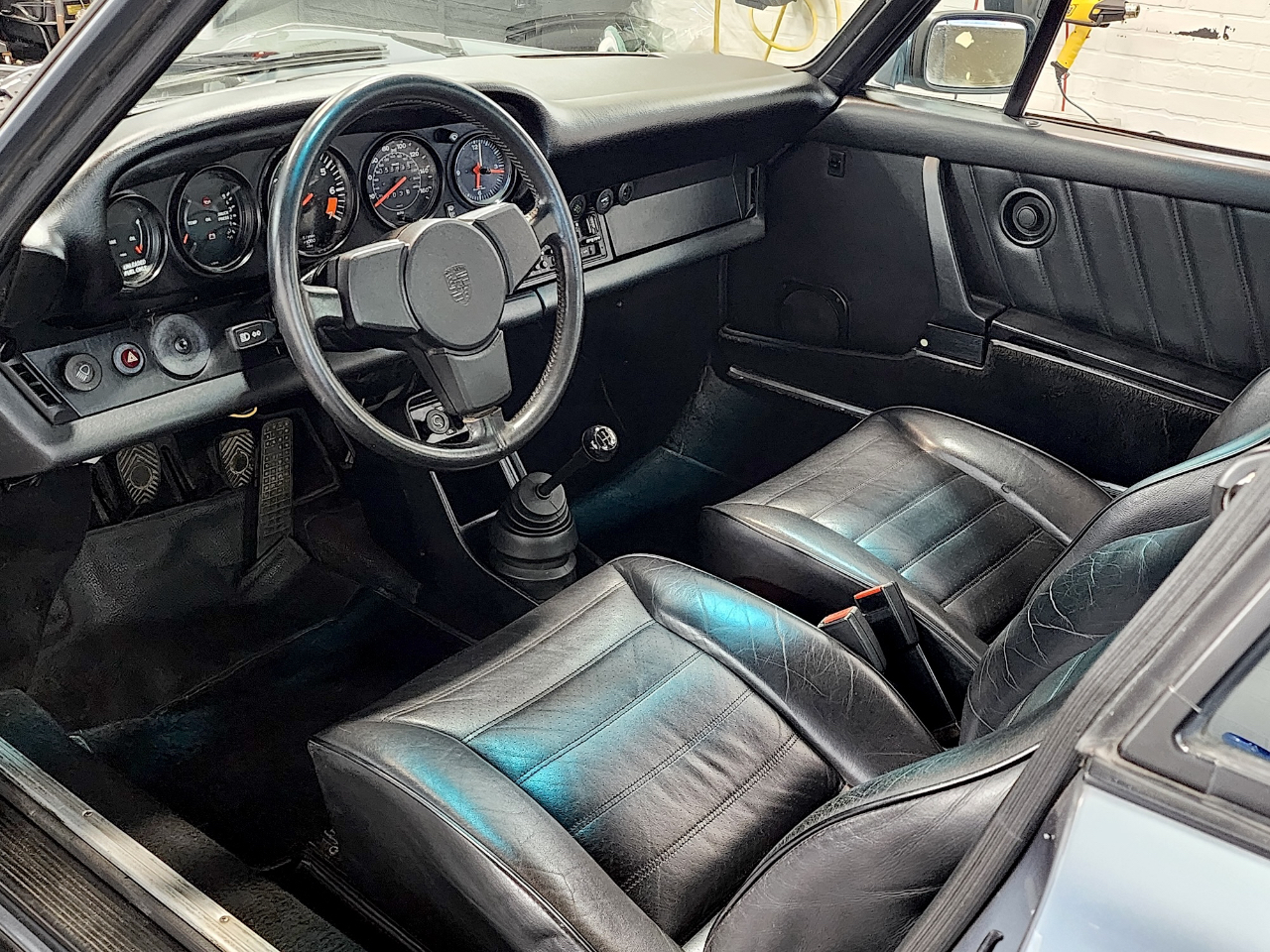 Porsche 911 Carrera  1984
