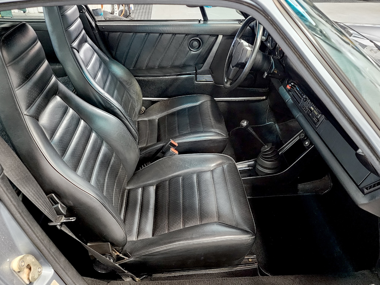 Porsche 911 Carrera  1984