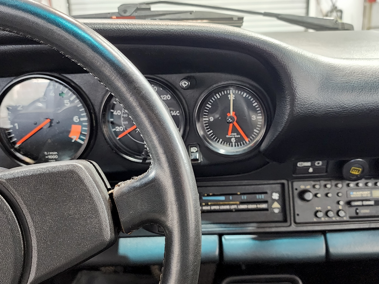 Porsche 911 Carrera  1984