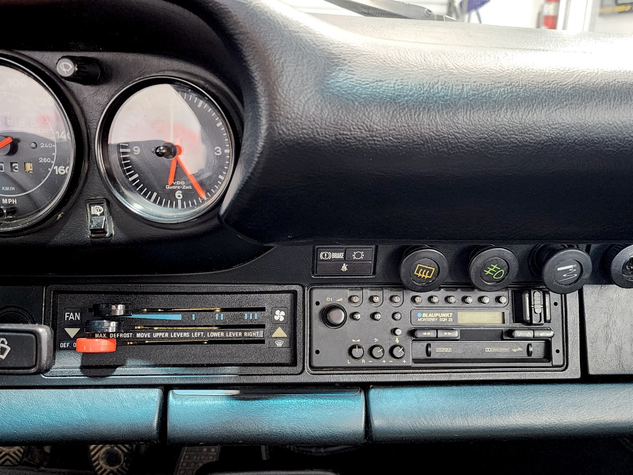 Porsche 911 Carrera  1984