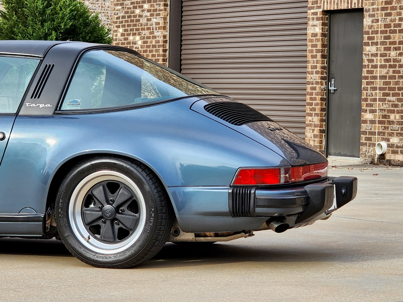 Porsche 911 Carrera  1988