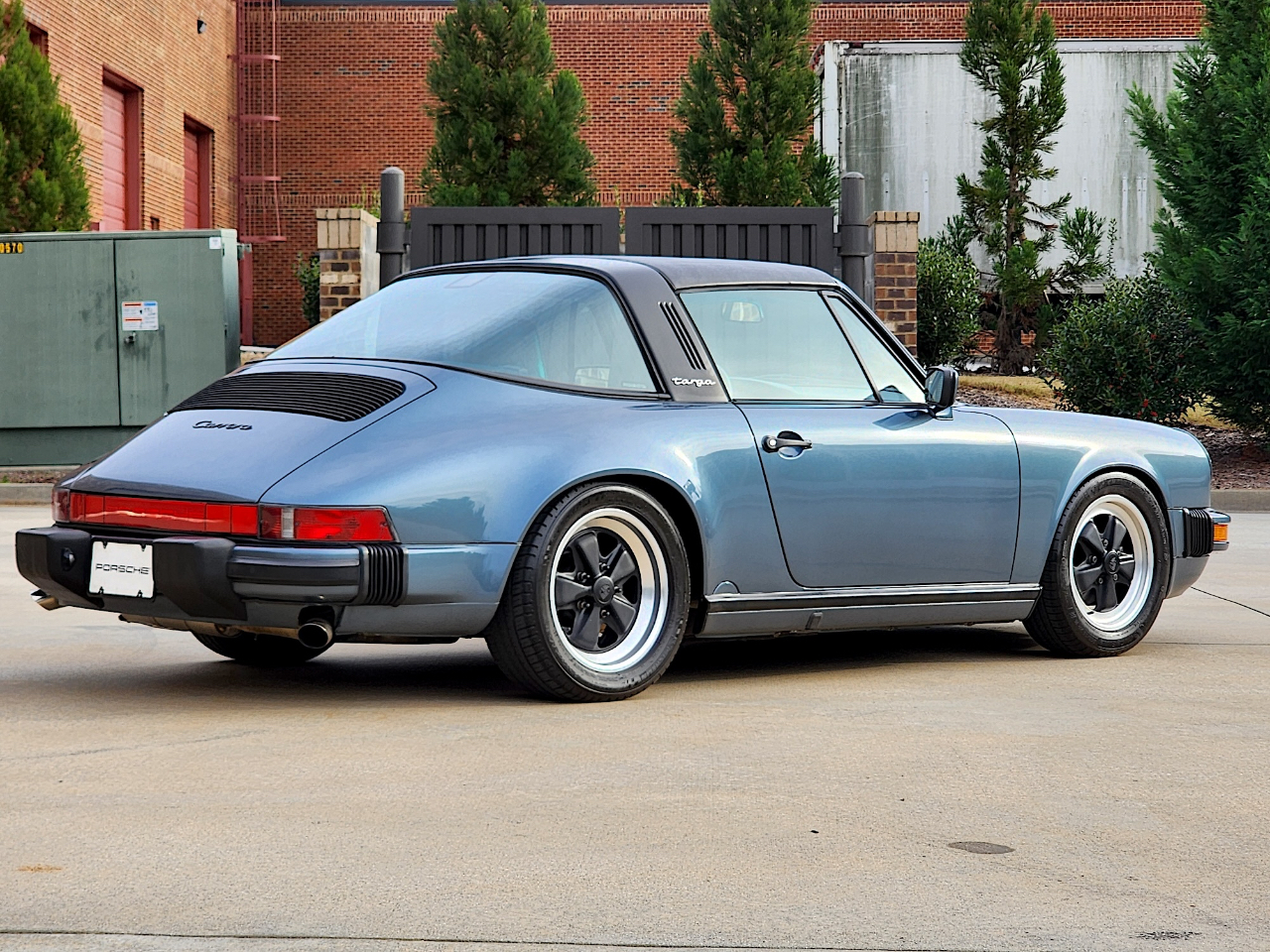 Porsche 911 Carrera  1988