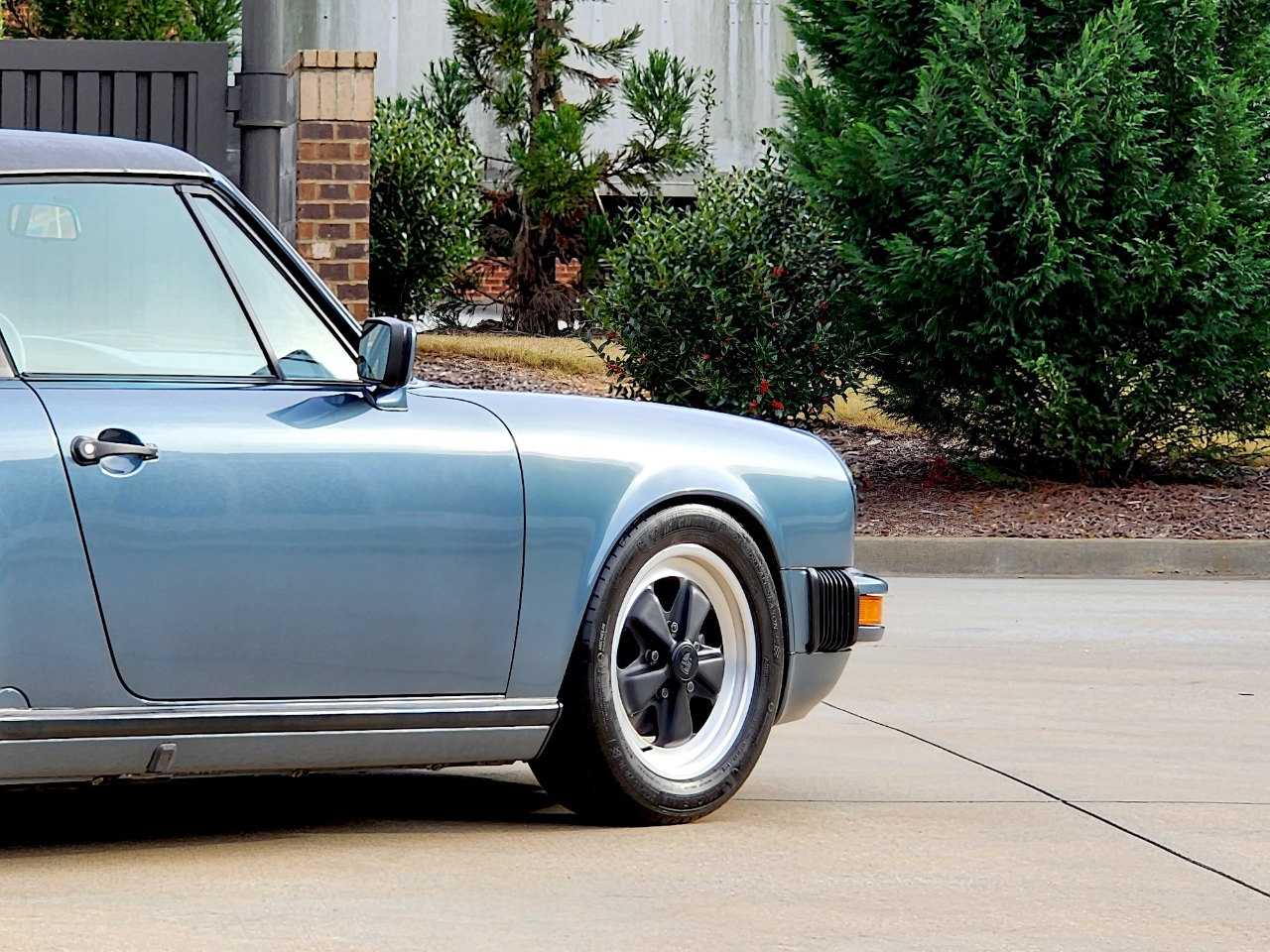 Porsche 911 Carrera  1988