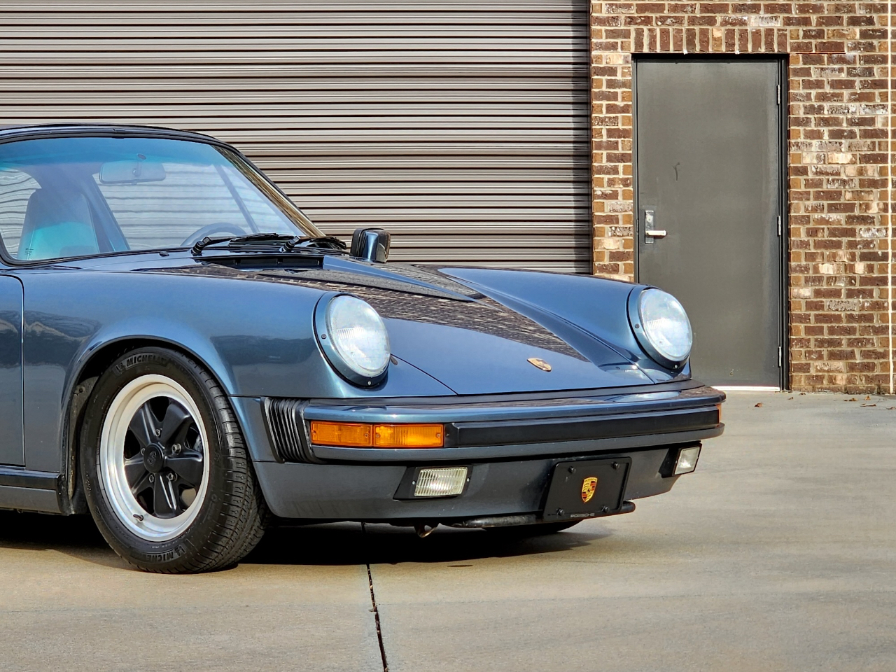 Porsche 911 Carrera  1988