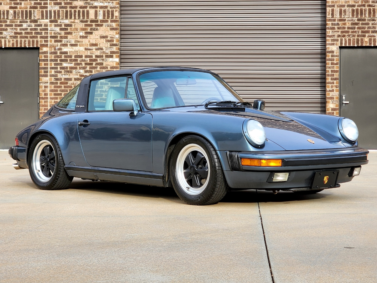Porsche 911 Carrera  1988