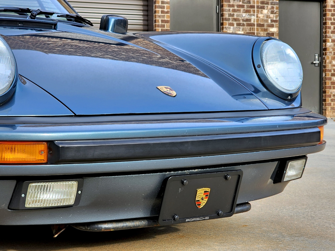 Porsche 911 Carrera  1988