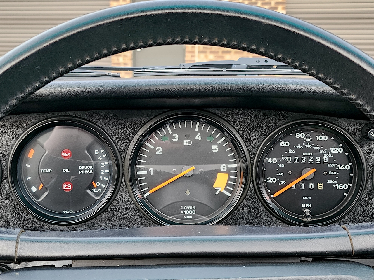 Porsche 911 Carrera  1988