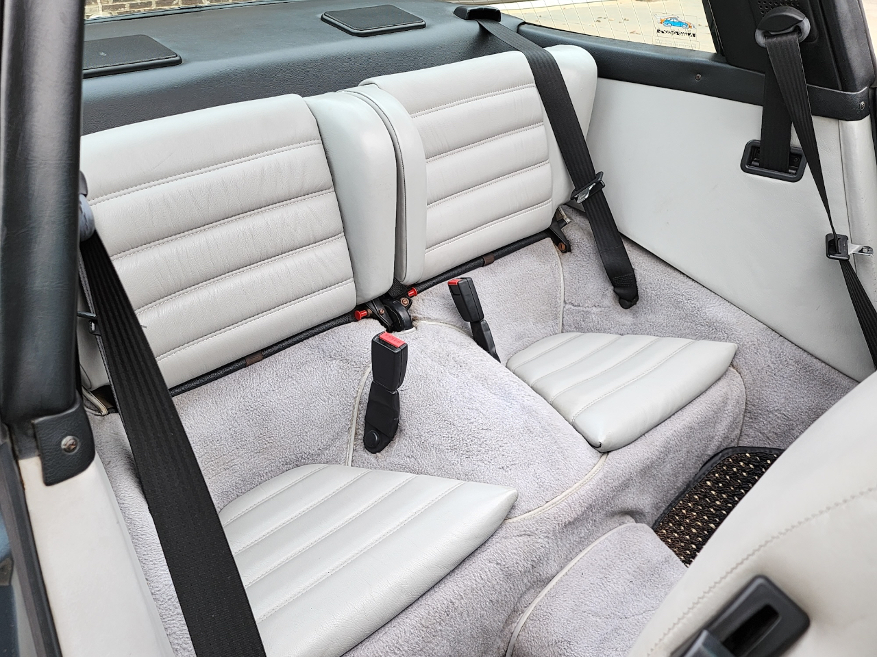 Porsche 911 Carrera  1988