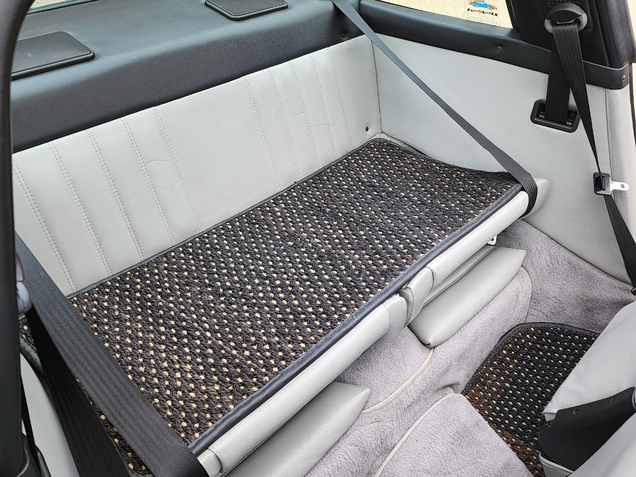 Porsche 911 Carrera  1988