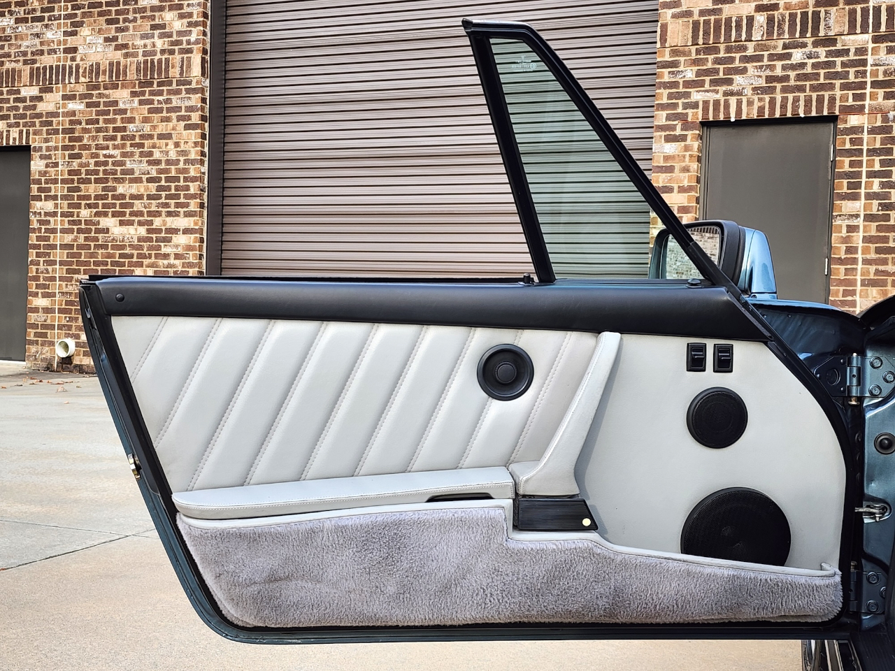 Porsche 911 Carrera  1988