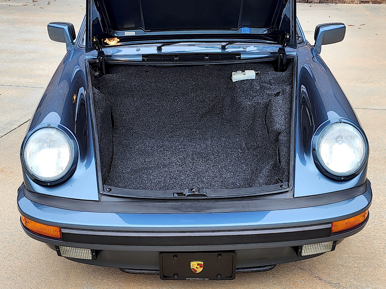 Porsche 911 Carrera  1988