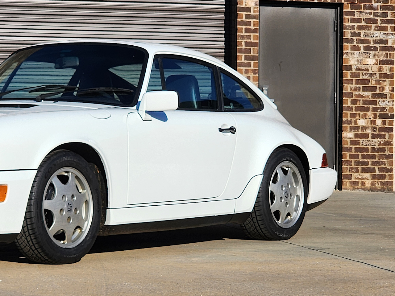 Porsche 911 Carrera  1990