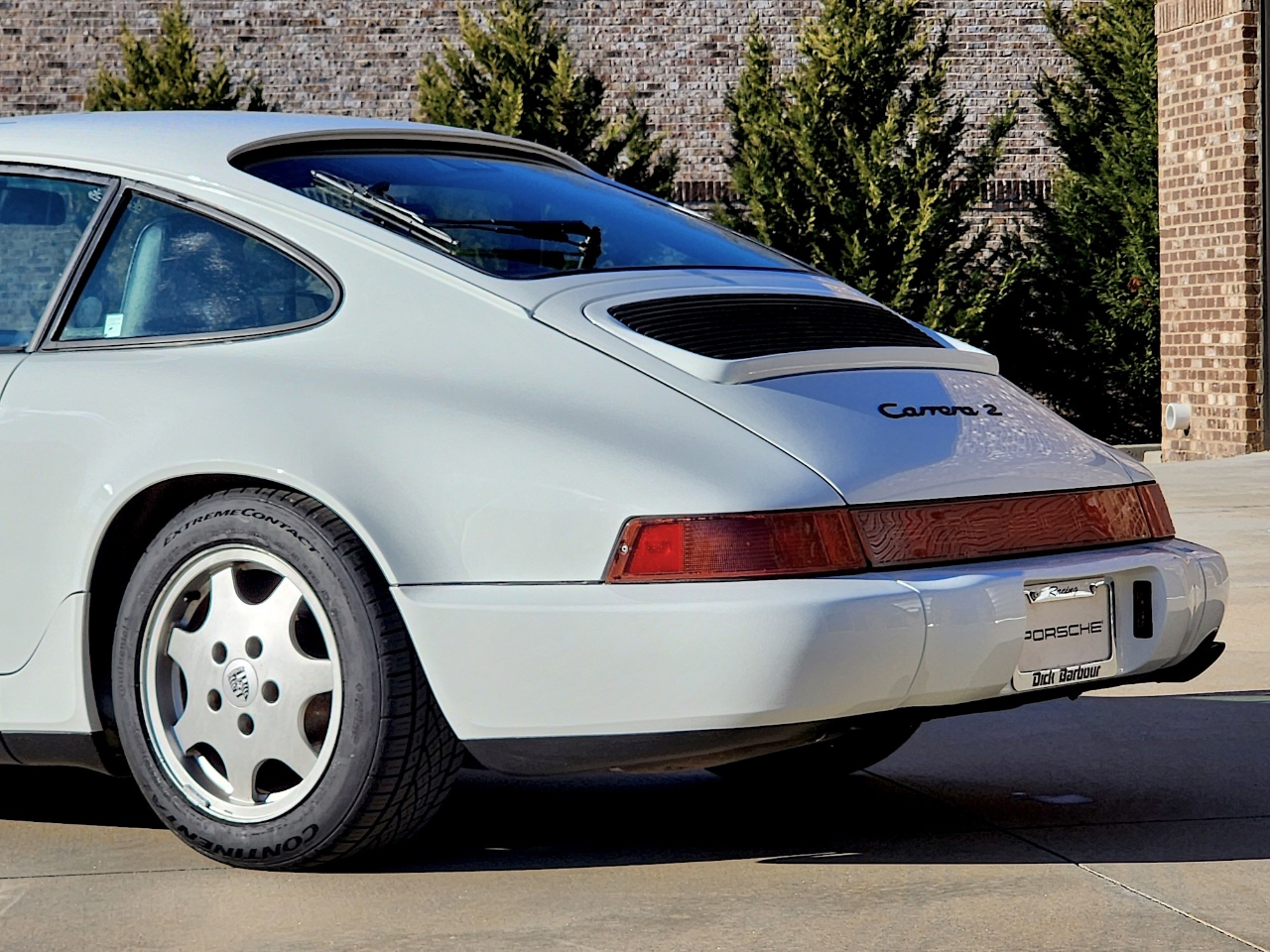 Porsche 911 Carrera  1990