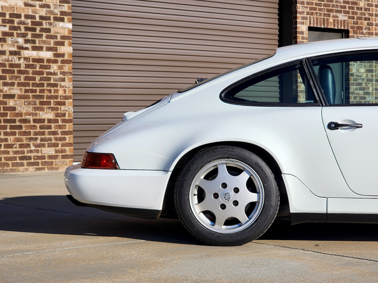 Porsche 911 Carrera  1990