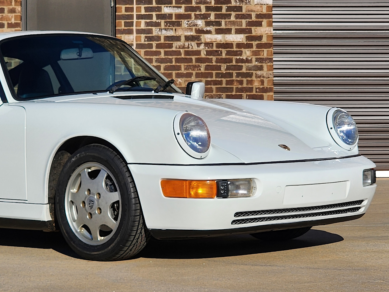 Porsche 911 Carrera  1990