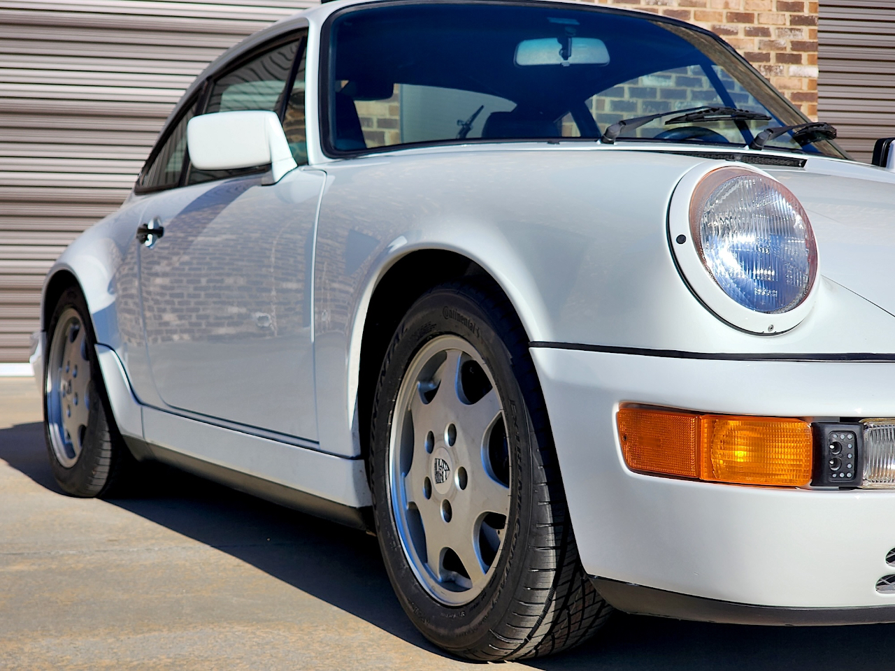 Porsche 911 Carrera  1990