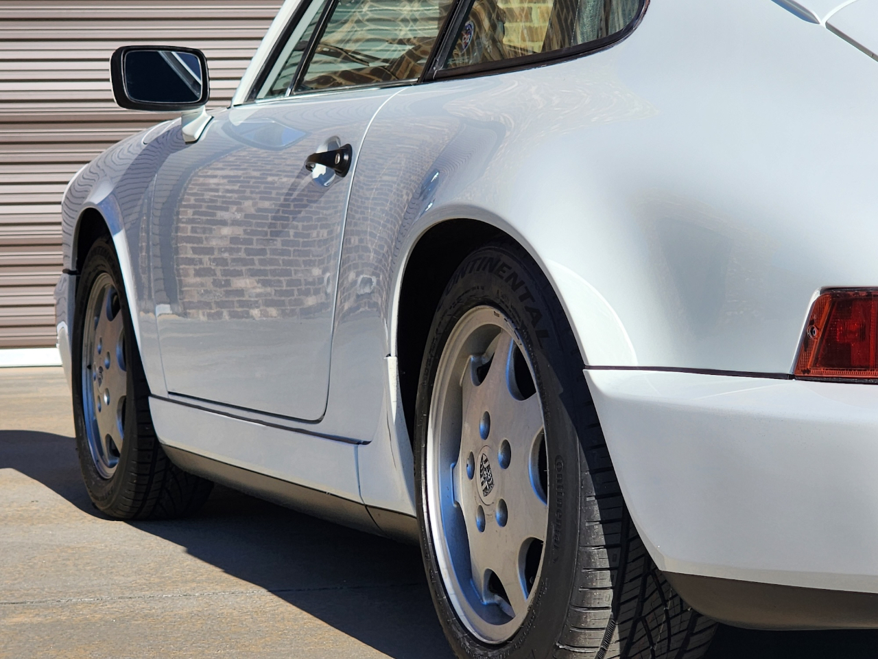 Porsche 911 Carrera  1990