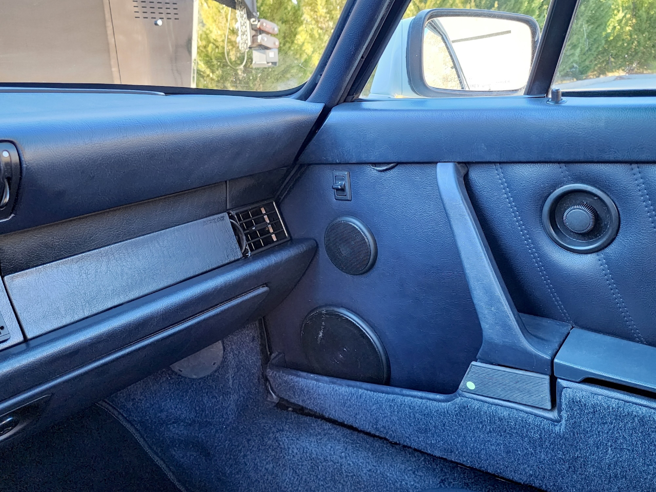 Porsche 911 Carrera  1990