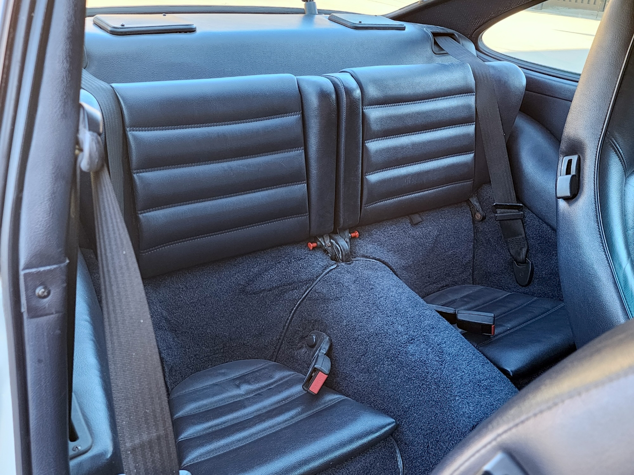 Porsche 911 Carrera  1990