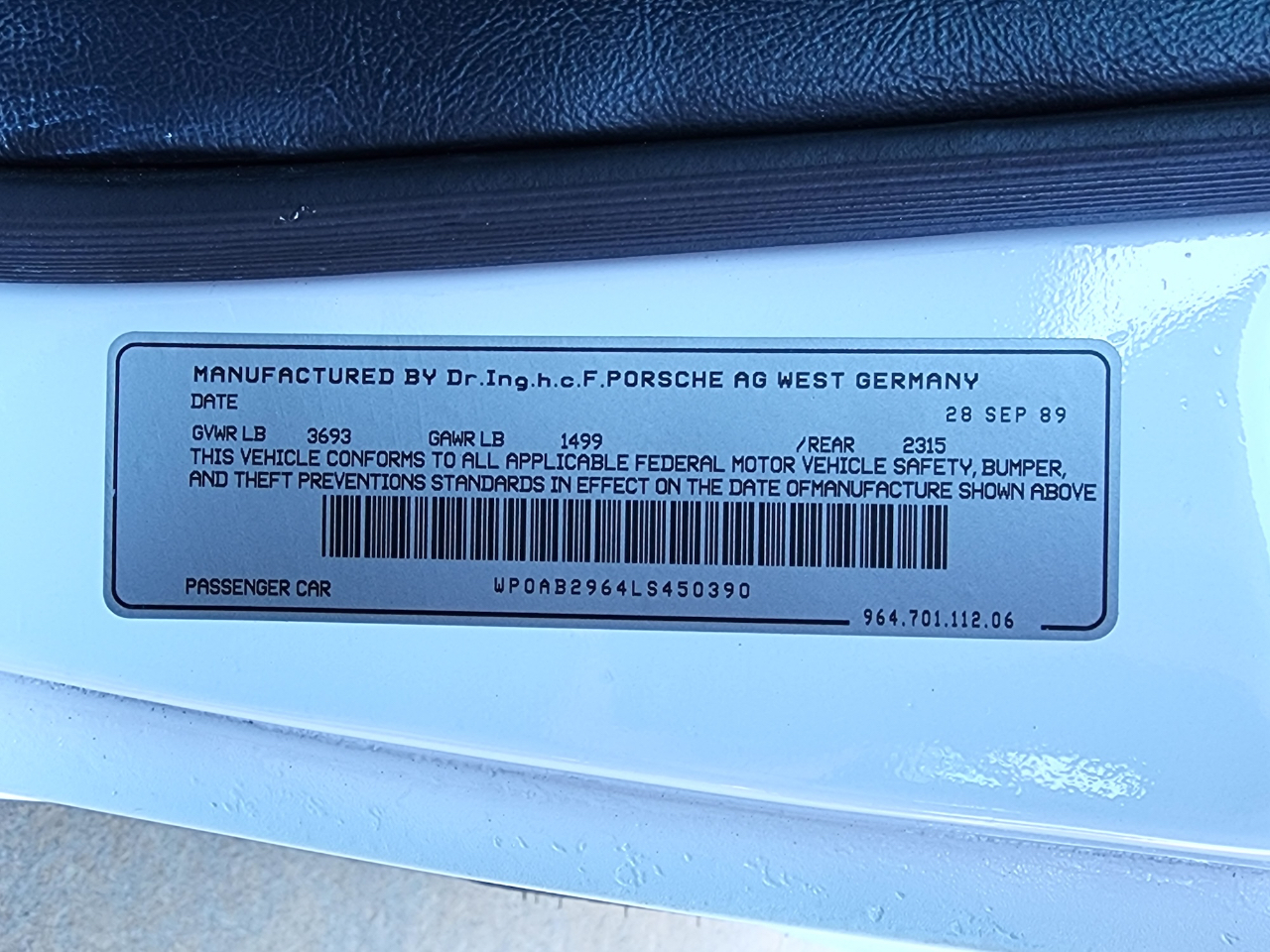 Porsche 911 Carrera  1990