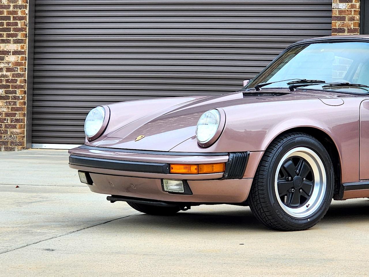 Porsche 911 Carrera  1987