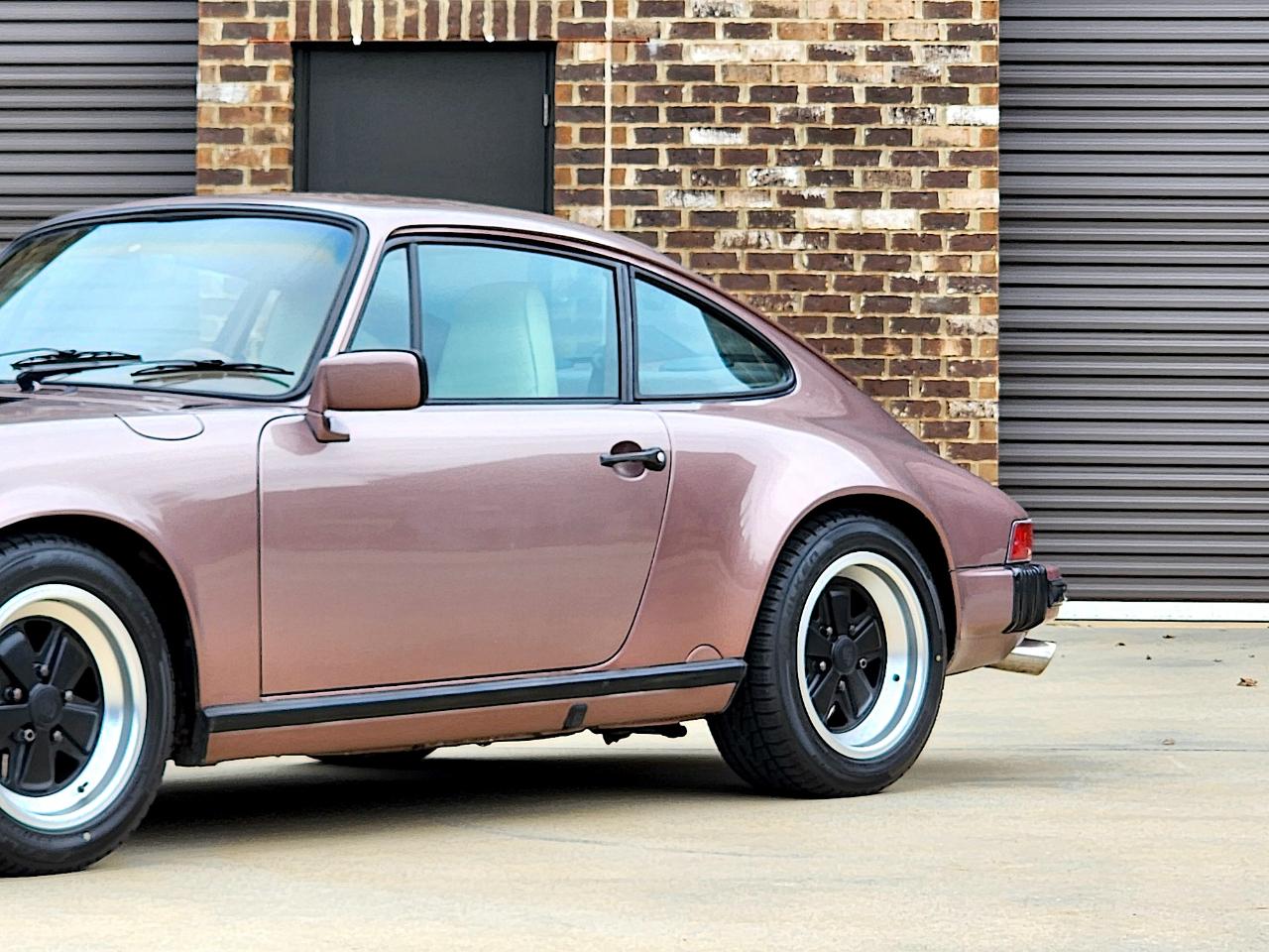 Porsche 911 Carrera  1987