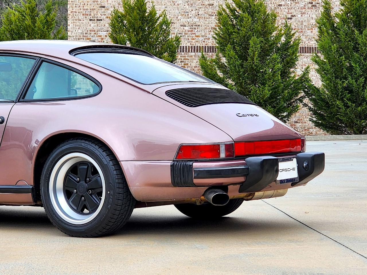 Porsche 911 Carrera  1987