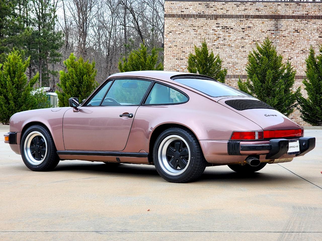 Porsche 911 Carrera  1987