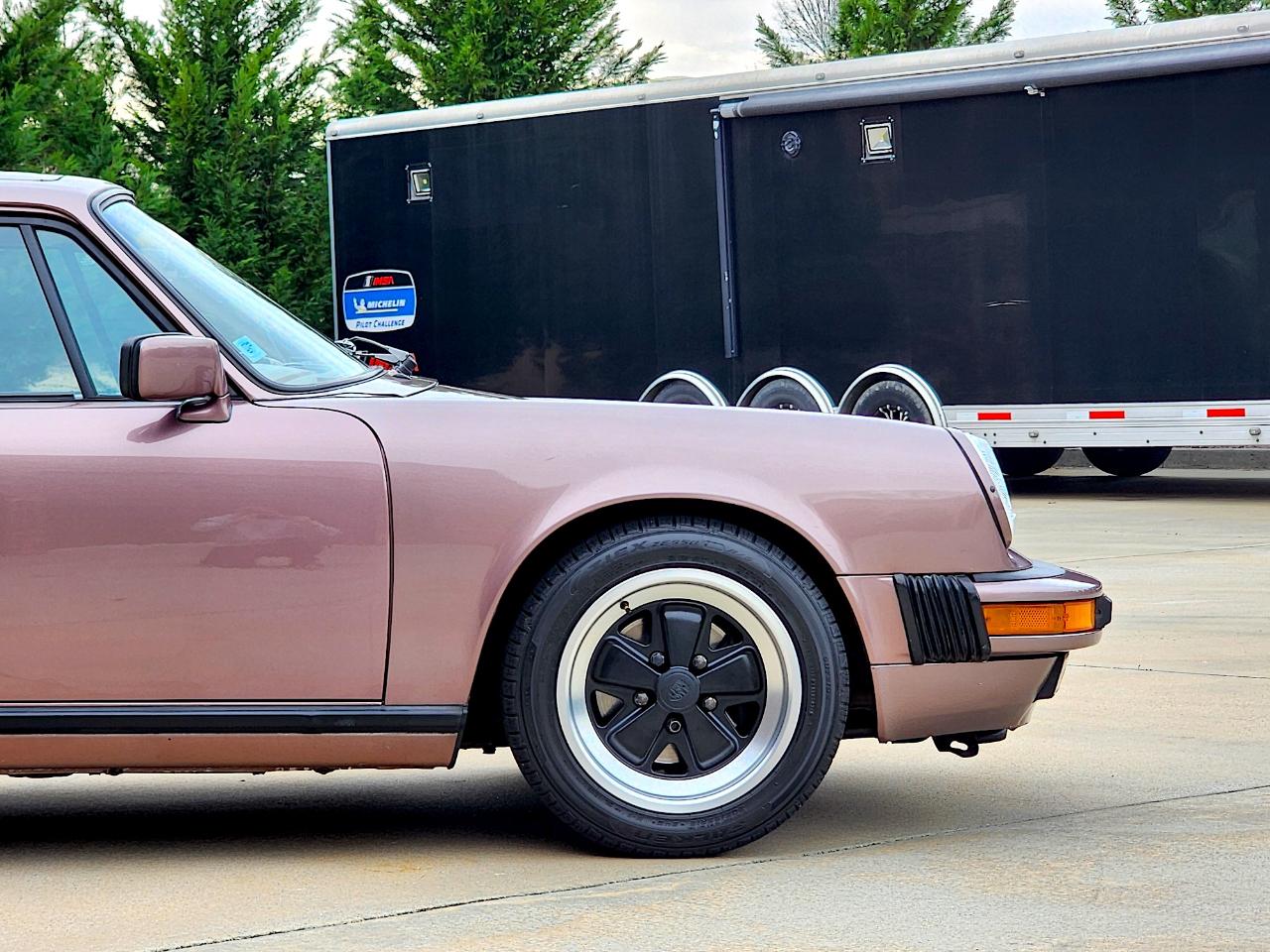 Porsche 911 Carrera  1987