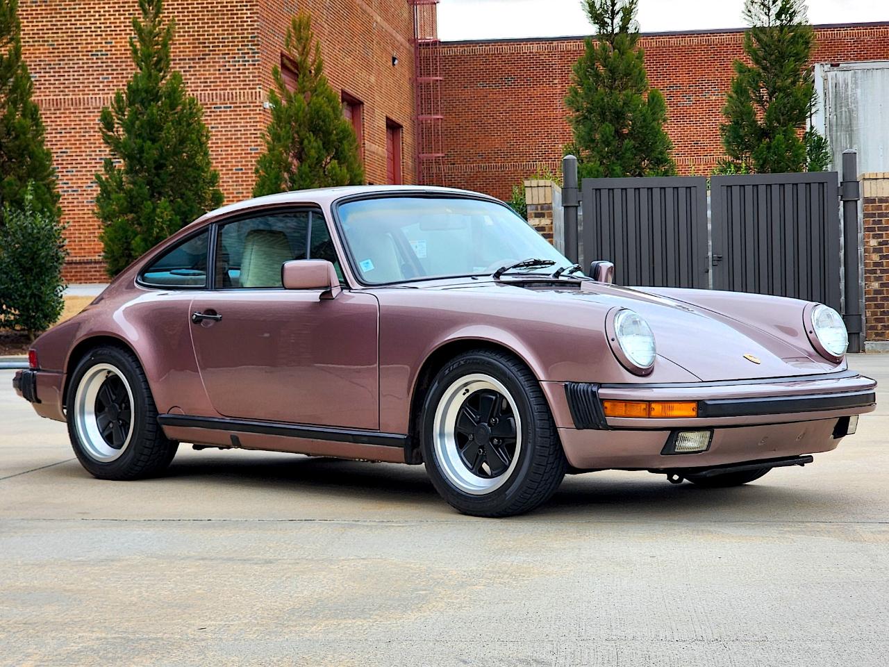 Porsche 911 Carrera  1987