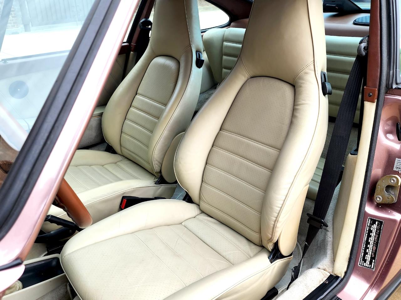 Porsche 911 Carrera  1987