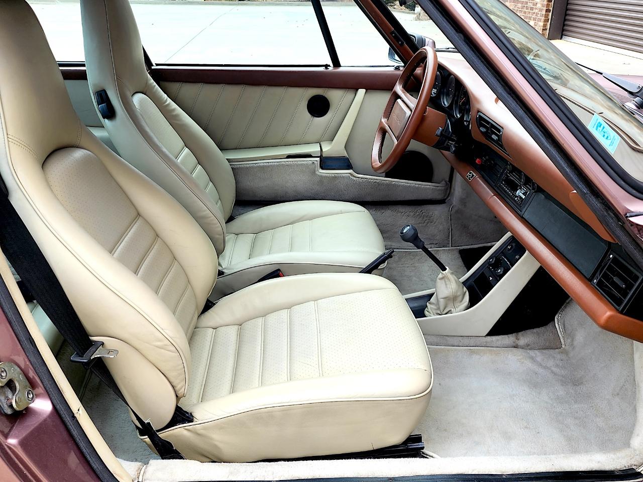 Porsche 911 Carrera  1987