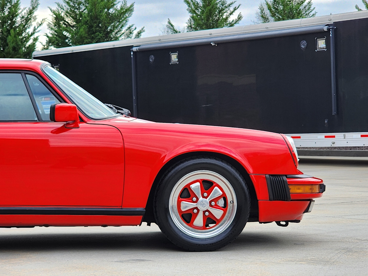 Porsche 911 Carrera  1987